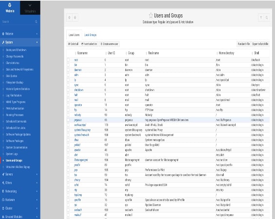 Capture d'écran de la page 'Users and Groups' de Webmin, présentant une interface utilisateur pour la gestion des utilisateurs et groupes sur le serveur, avec des options pour assigner et modifier les permissions d'accès et autres paramètres de compte.