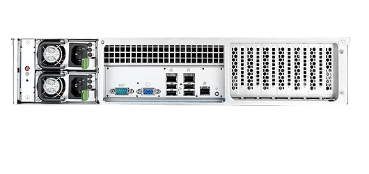 Achteraanzicht van de XeonDual ProMax toont de twee redundante voedingen, de RJ45-connectoren, en de ingang van de IPMI-dedicated port.