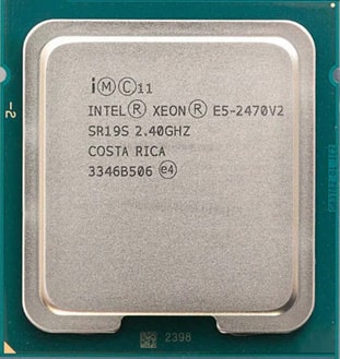 Intel Xeon E5-2470V2 processor, symbool voor de optimale balans tussen prestaties, kosten en energie-efficiëntie. Ideaal voor multitasking, webhosting en dataverwerking.